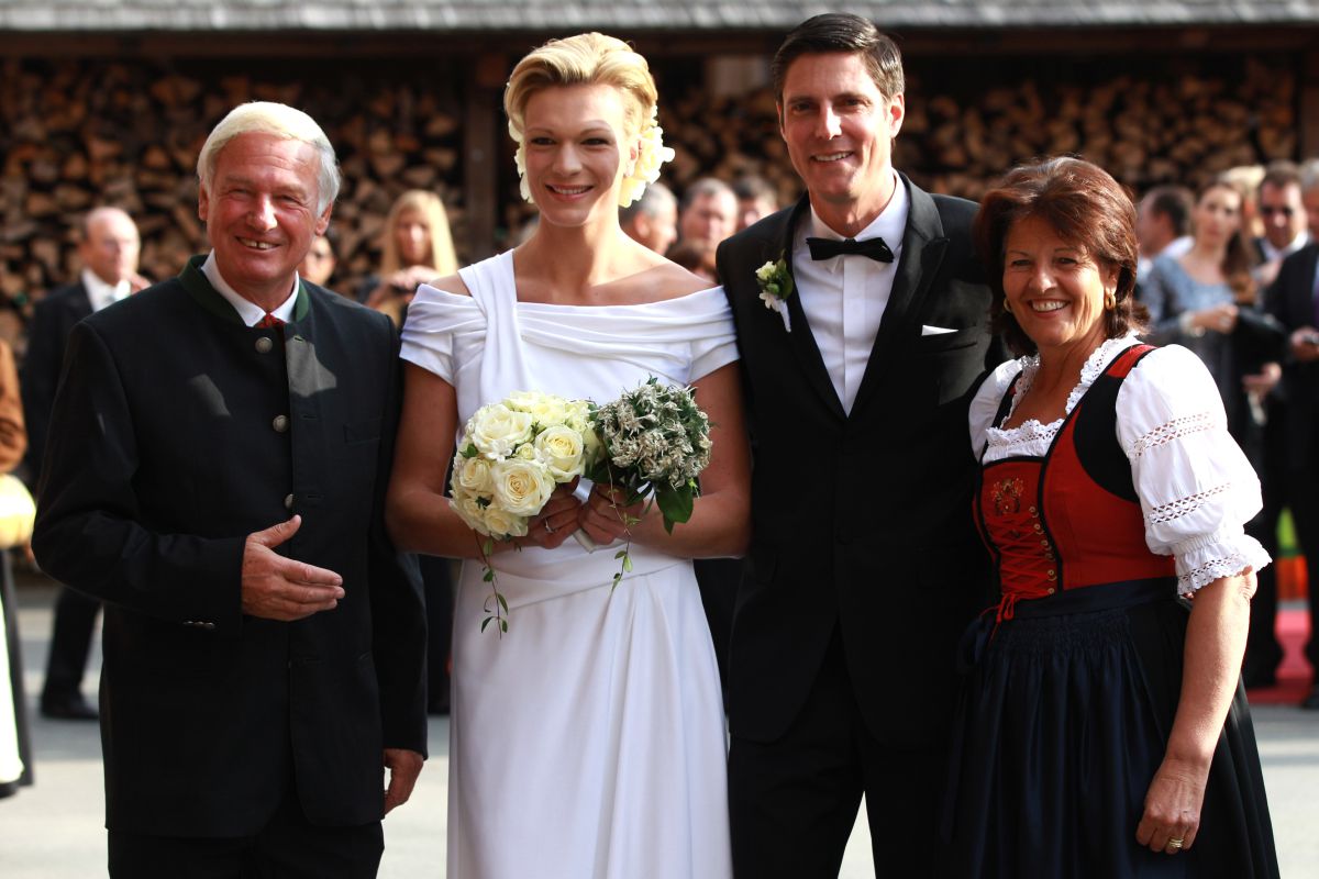 Magdalena und Balthasar Hauser mit Marcus Höfl und Maria Höfl-Riesch