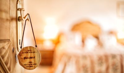 Zimmer und Suiten