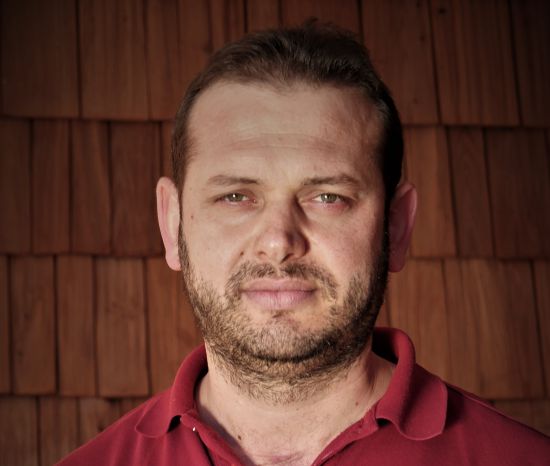 Aksu Isa ( Chef Stewart)