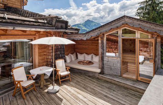 private roof-top terrace