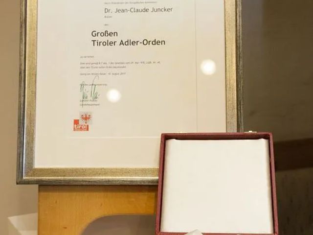 Urkunde des Großen Tiroler Adler-Ordens