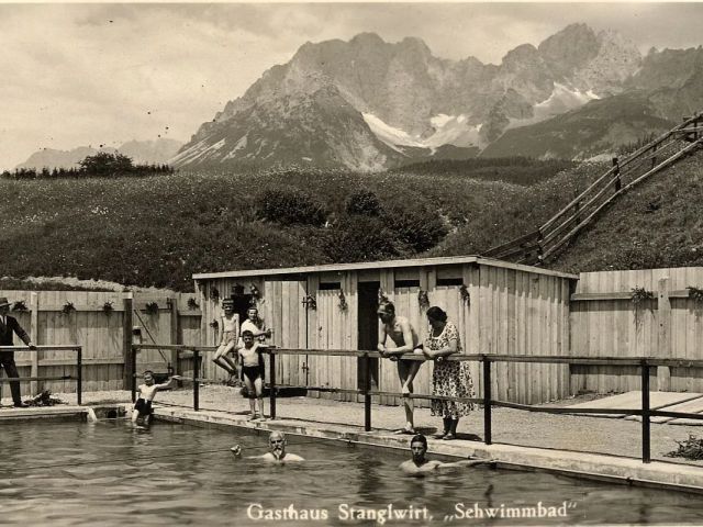 1. öffentliches Schwimmbad