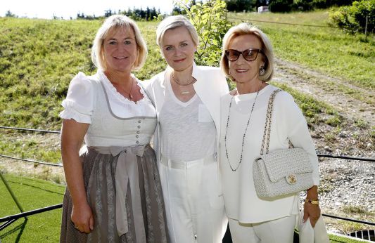 Trixi Moser, Dr. Barbara Sturm, Maria Schwan