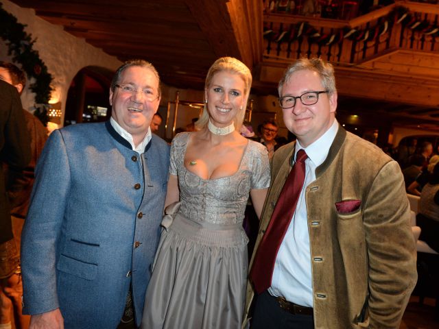 Pia und Toni Holnburger mit Richard Hauser