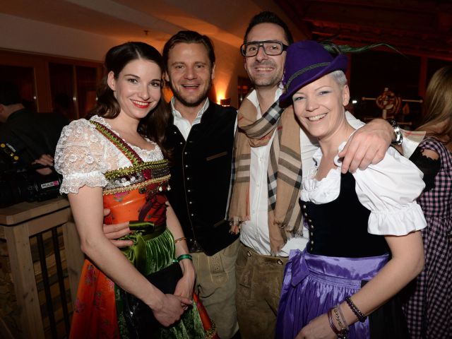 Sophie Wepper mit Freund David und Dr. Johannes Huber mit Freundin Ulla